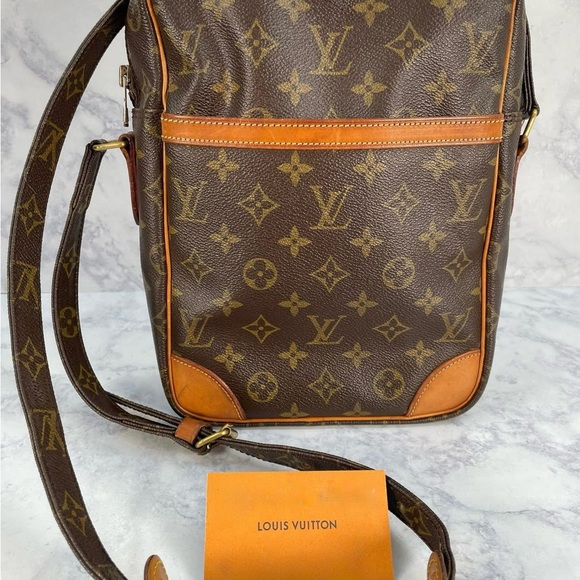 Louis Vuitton Danube MM crossbody - Picture 1 of 16